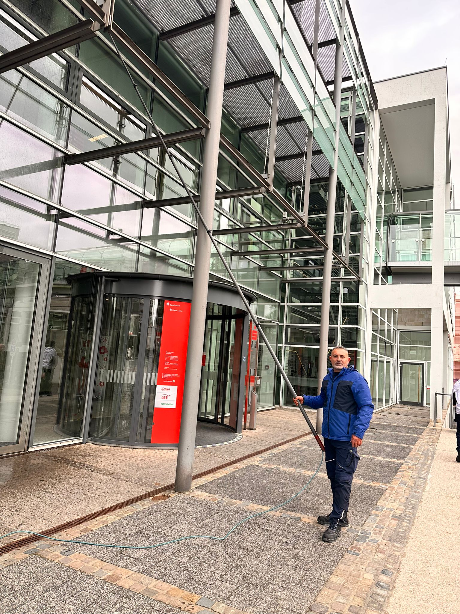 Gebäudedienstleistung Sparkasse zweites Referenzprojekt